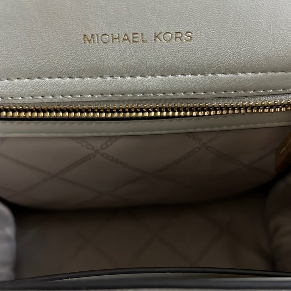 Michael Kors Beige Leather Handbag - Picture 6 of 8